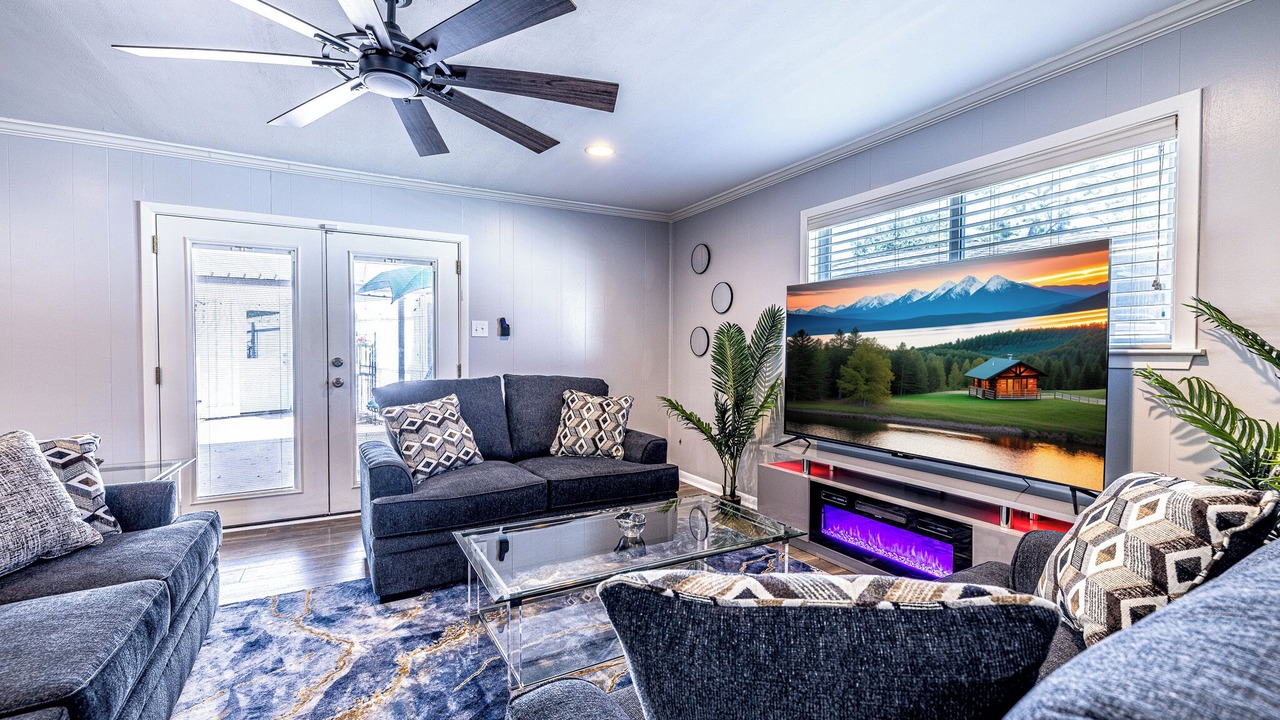 Photo of Livingroom in Southeast Houston