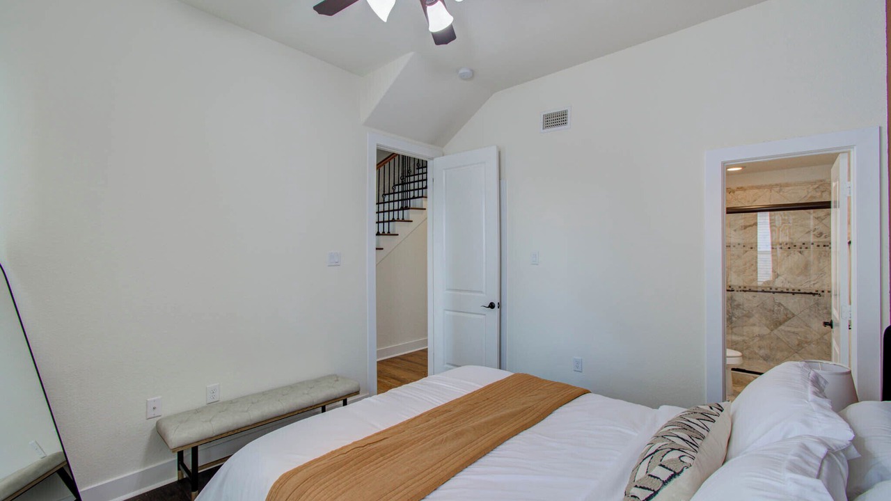 Photo of Bathroom in Washington Ave./ Memorial Park