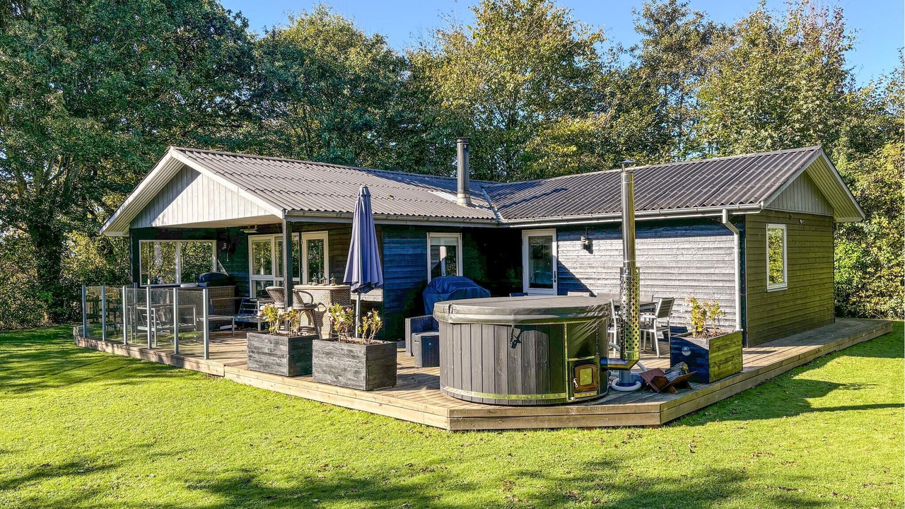 Photo of Others in Hjerm