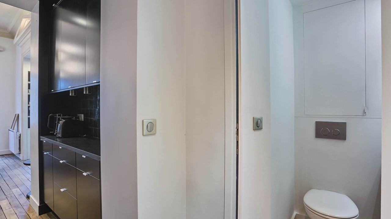 Photo of Others in Quartier de l'Ecole-Militaire