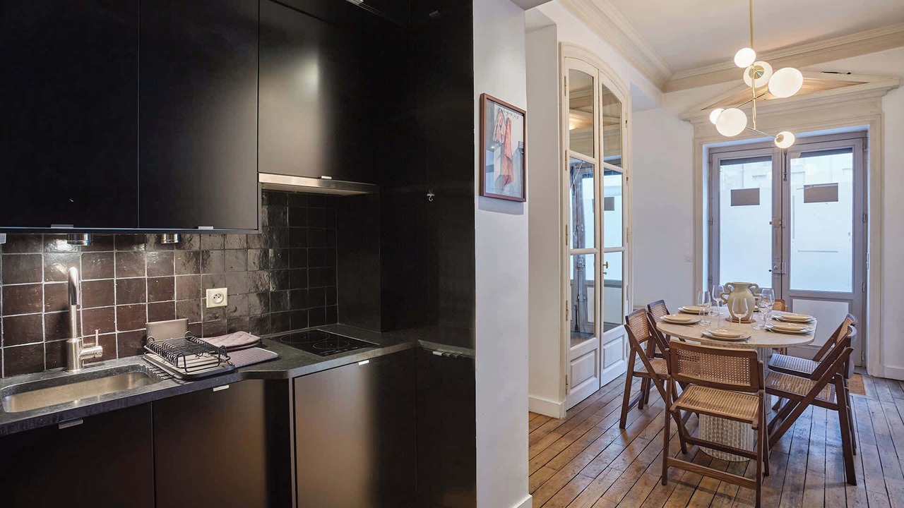 Photo of Kitchen in Quartier de l'Ecole-Militaire