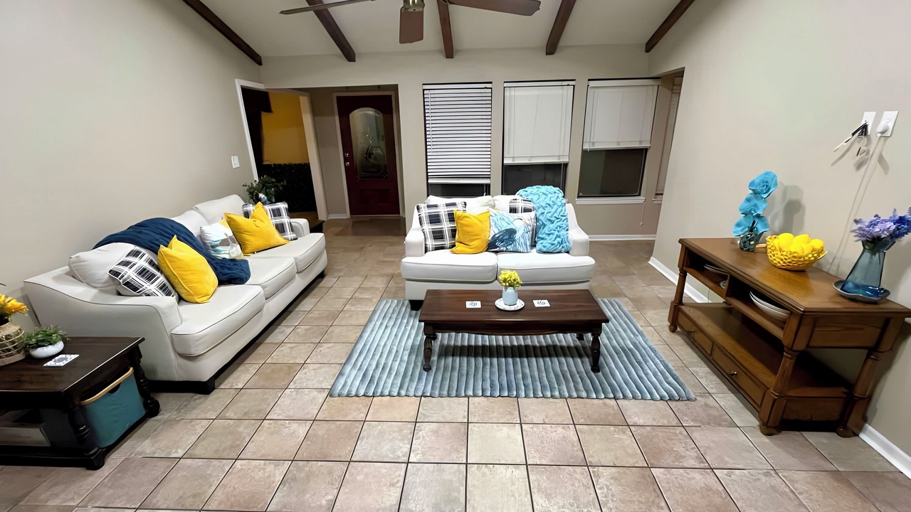 Photo of Livingroom in Early