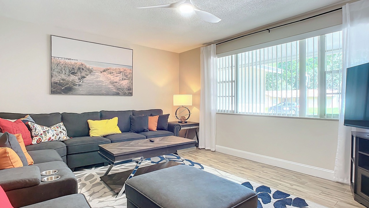 Photo of Livingroom in Holly Hill