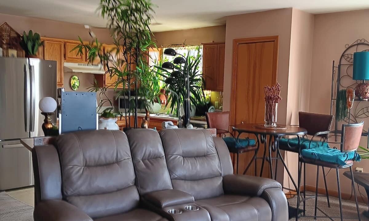 Photo of Livingroom in Warren