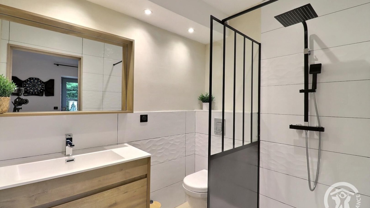 Photo of Bathroom in Miniac-sous-Becherel