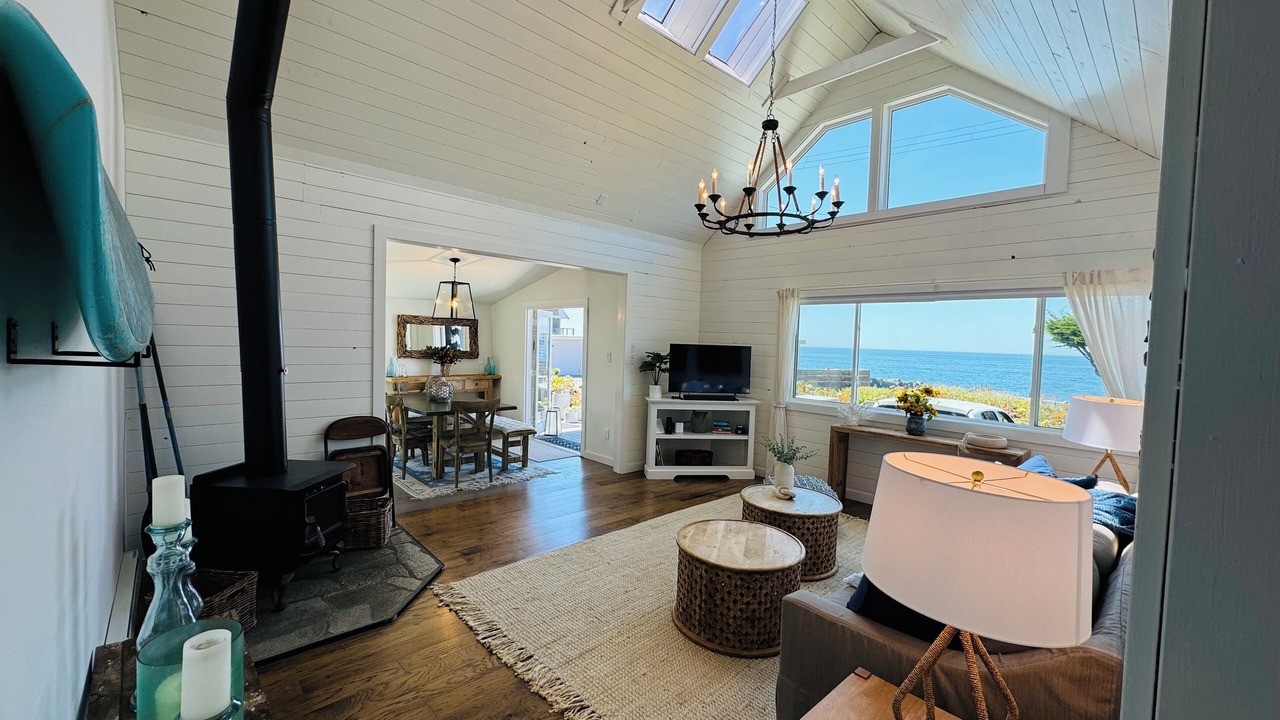 Photo of Livingroom in Bodega Bay