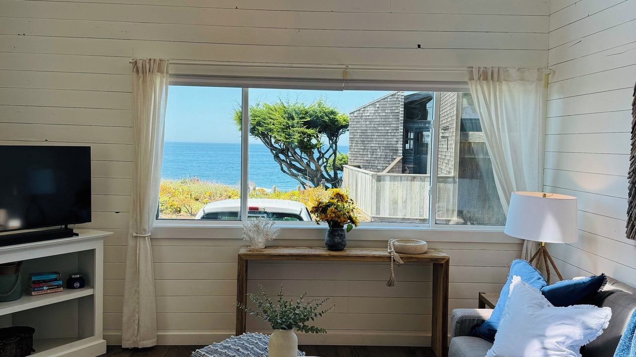 Photo of Livingroom in Bodega Bay