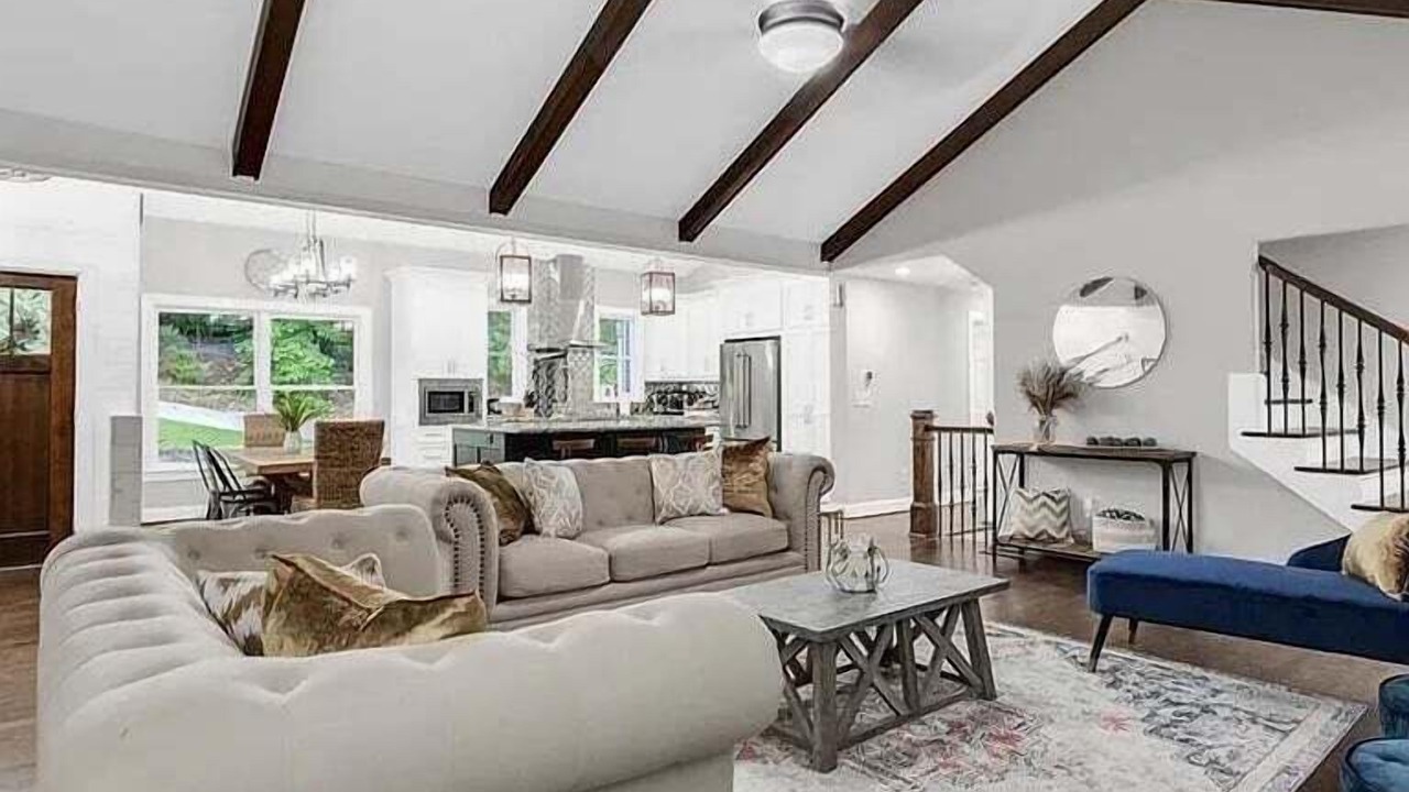 Photo of Livingroom in Flowery Branch