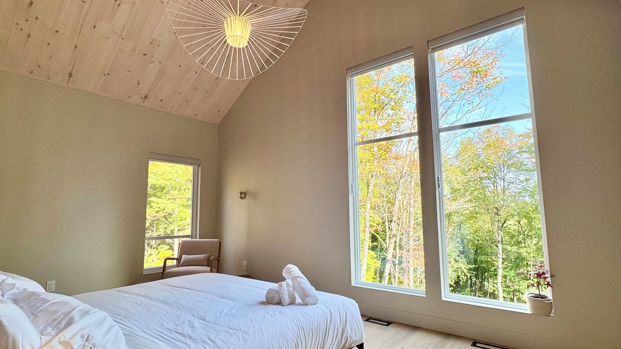 Photo of Bedroom in Saint-Faustin-Lac-Carre