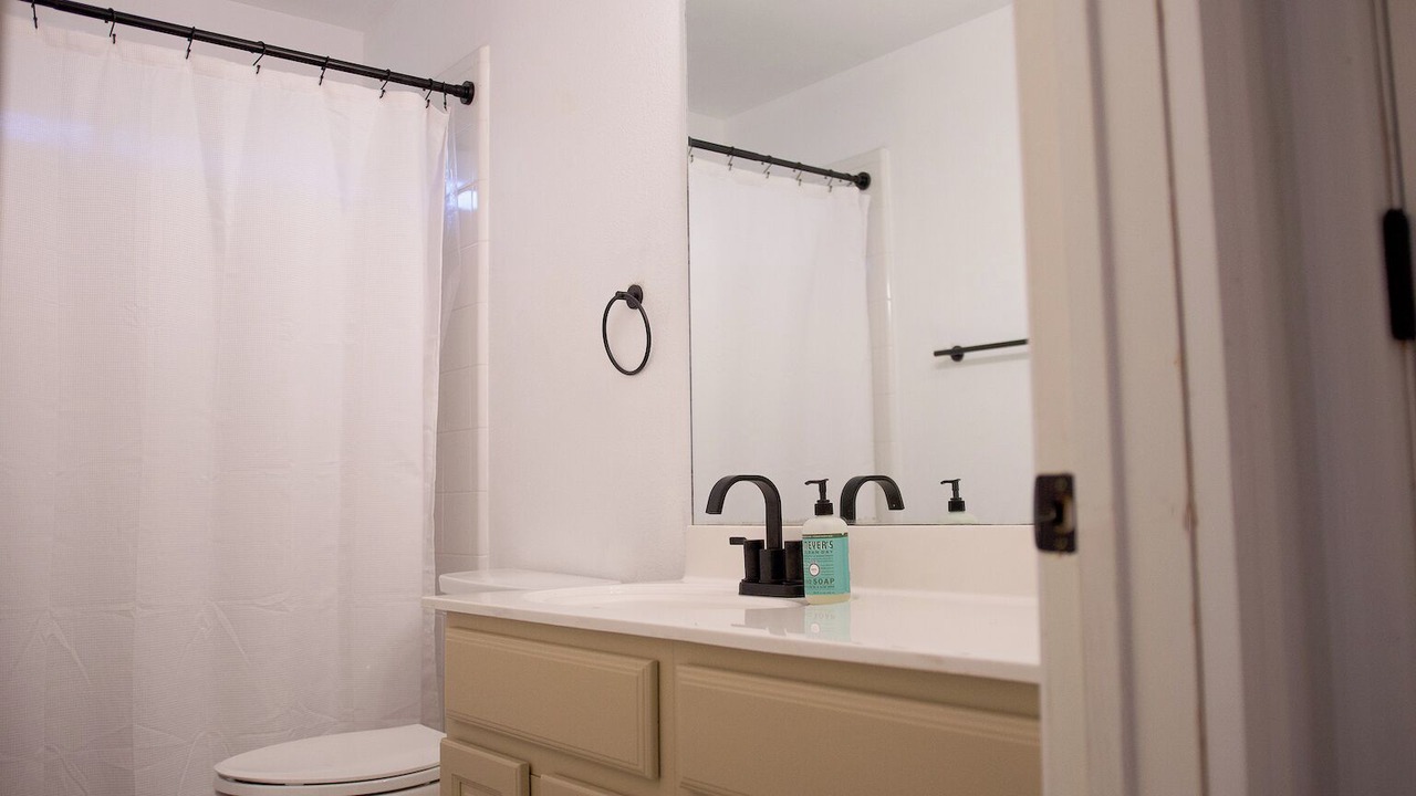 Photo of Bathroom in Helotes