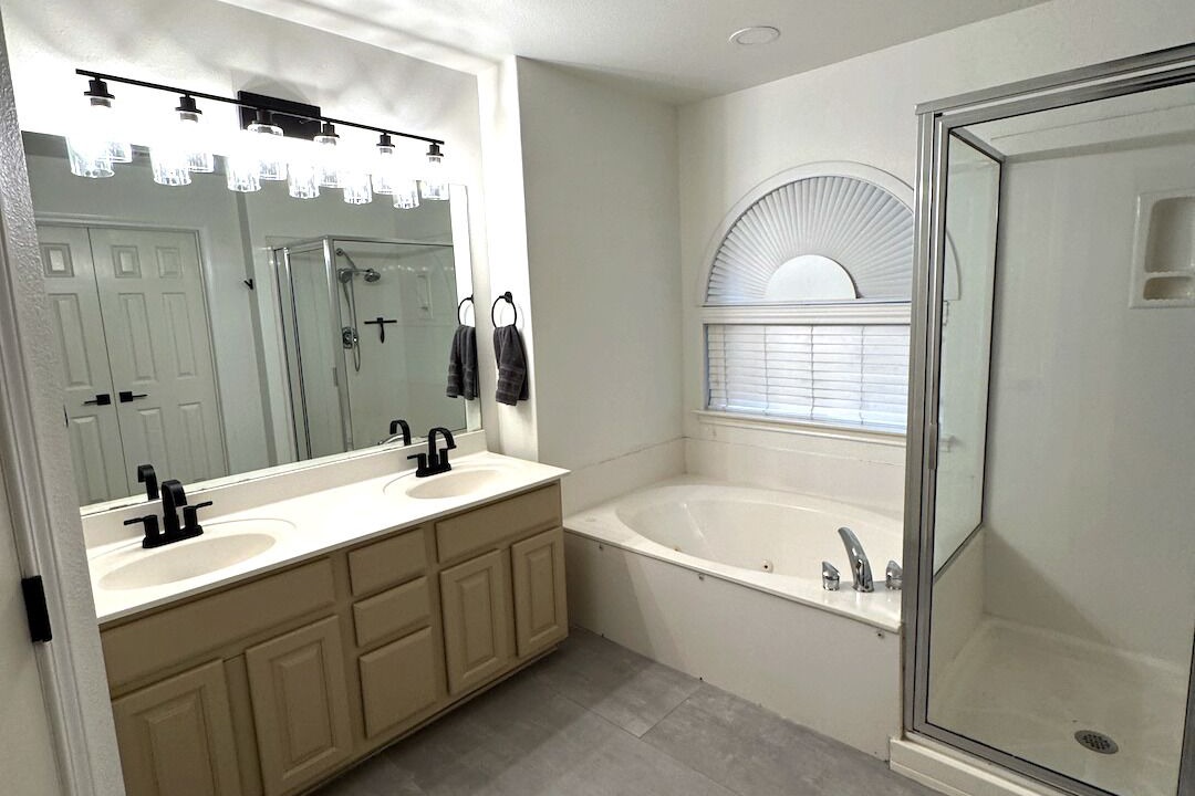 Photo of Bathroom in Helotes