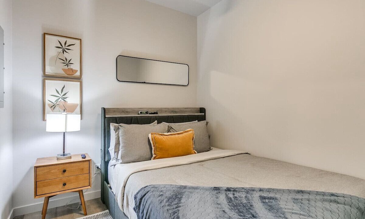 Photo of Bedroom in Midtown
