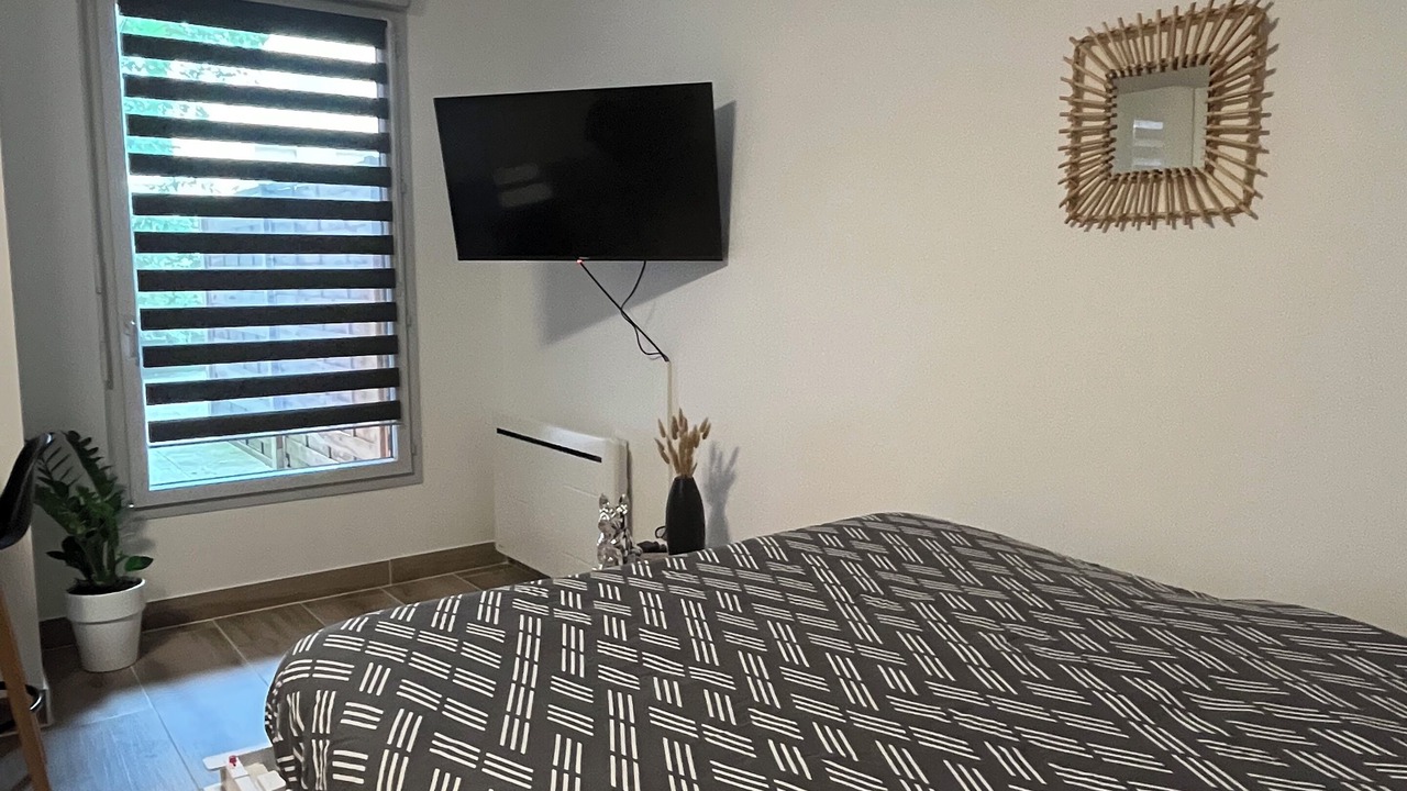 Photo of Bedroom in Bourgoin-Jallieu