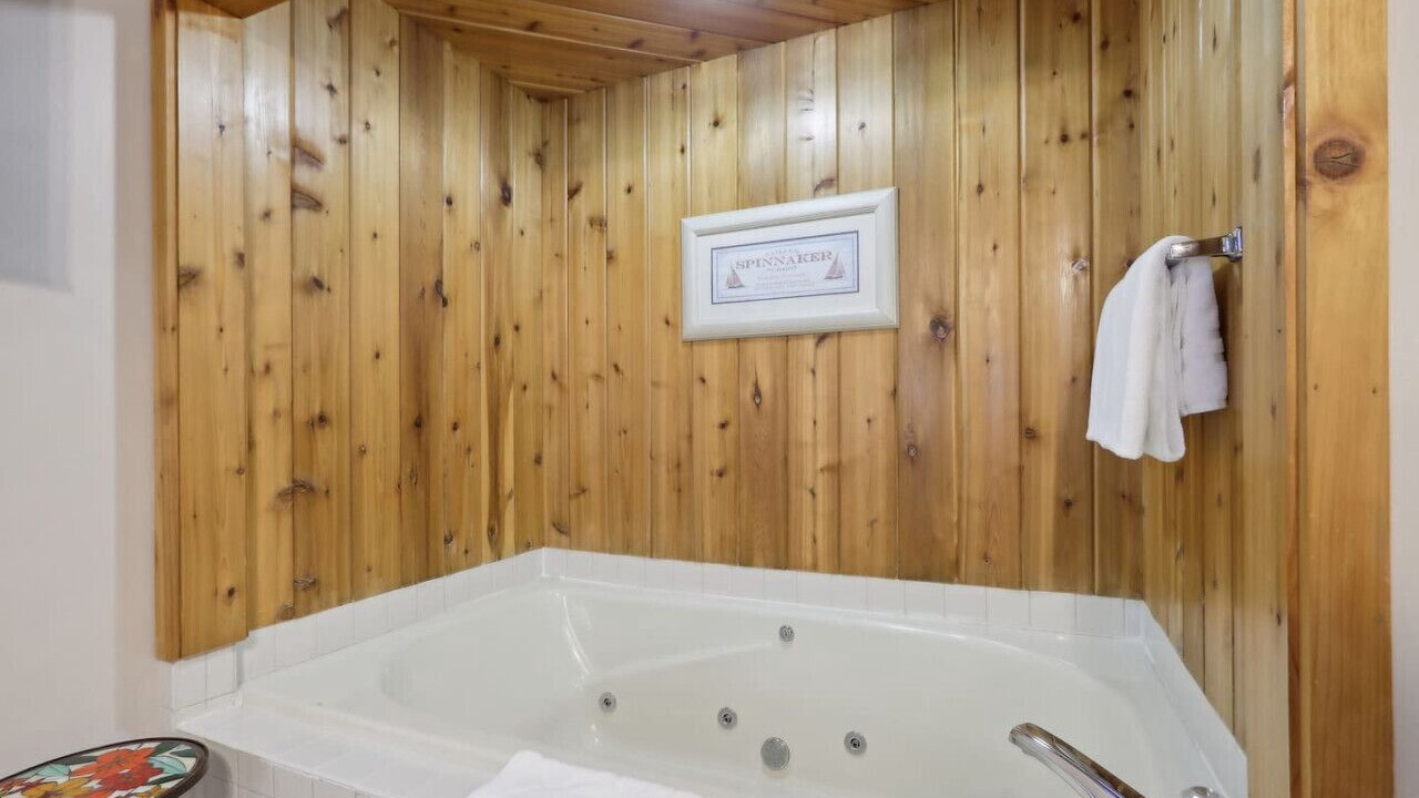 Photo of Bathroom in Lake Delton