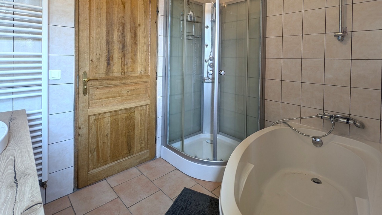 Photo of Bathroom in Le Pont-de-Beauvoisin