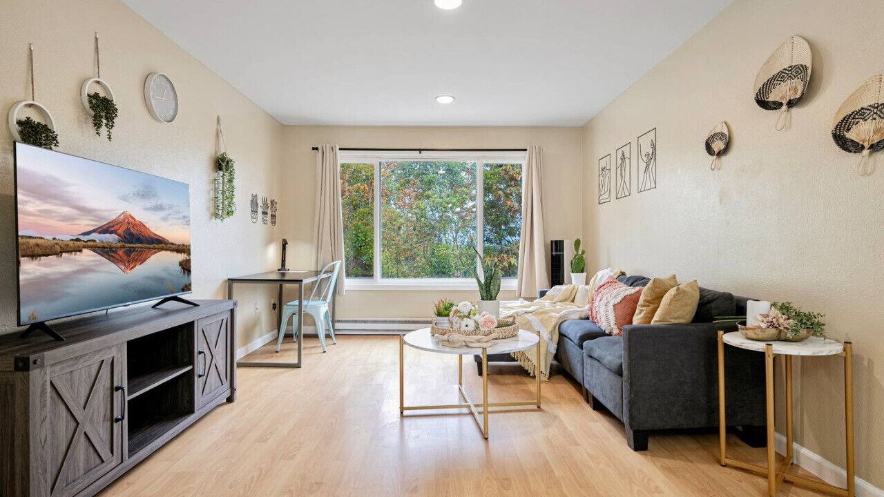 Photo of Livingroom in Highline