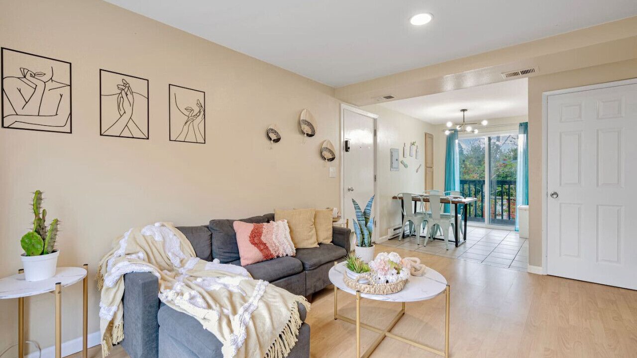 Photo of Livingroom in Highline