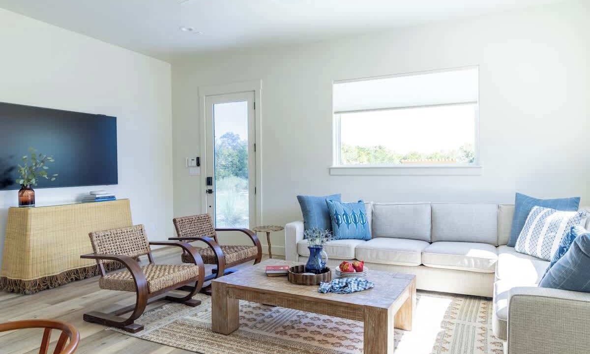 Photo of Livingroom in Round Top