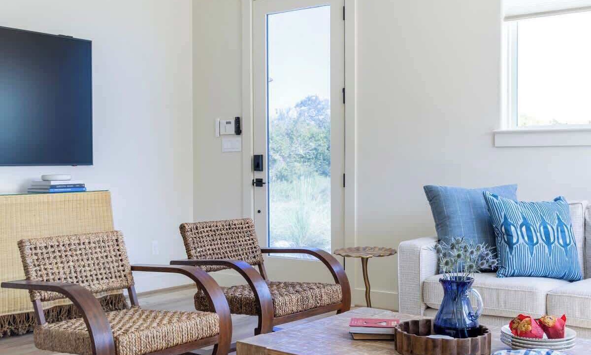 Photo of Livingroom in Round Top
