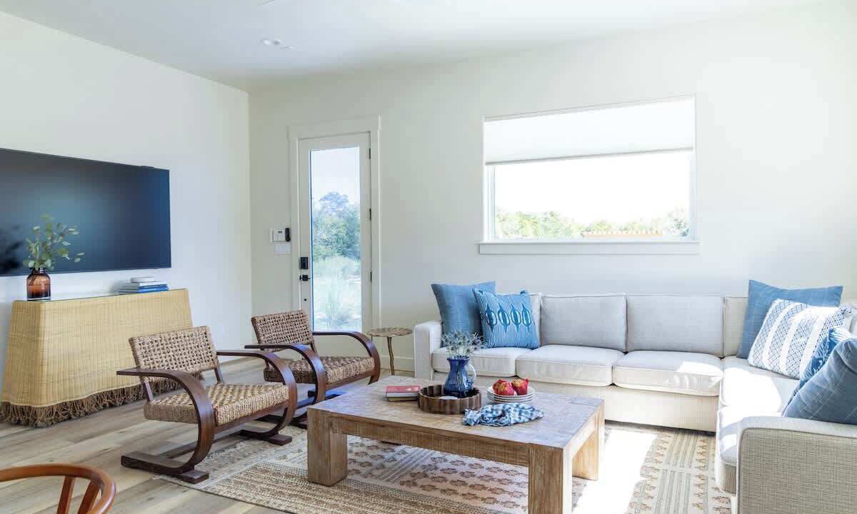 Photo of Livingroom in Round Top