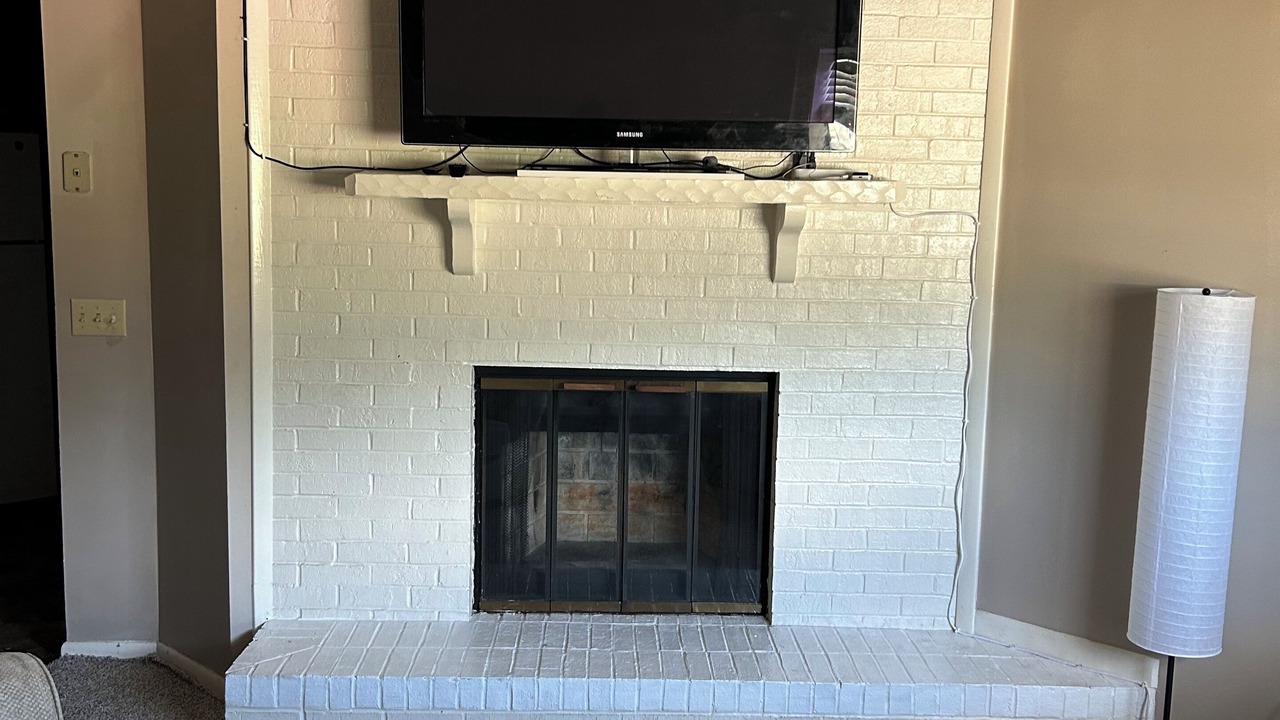 Photo of Livingroom in Enterprise