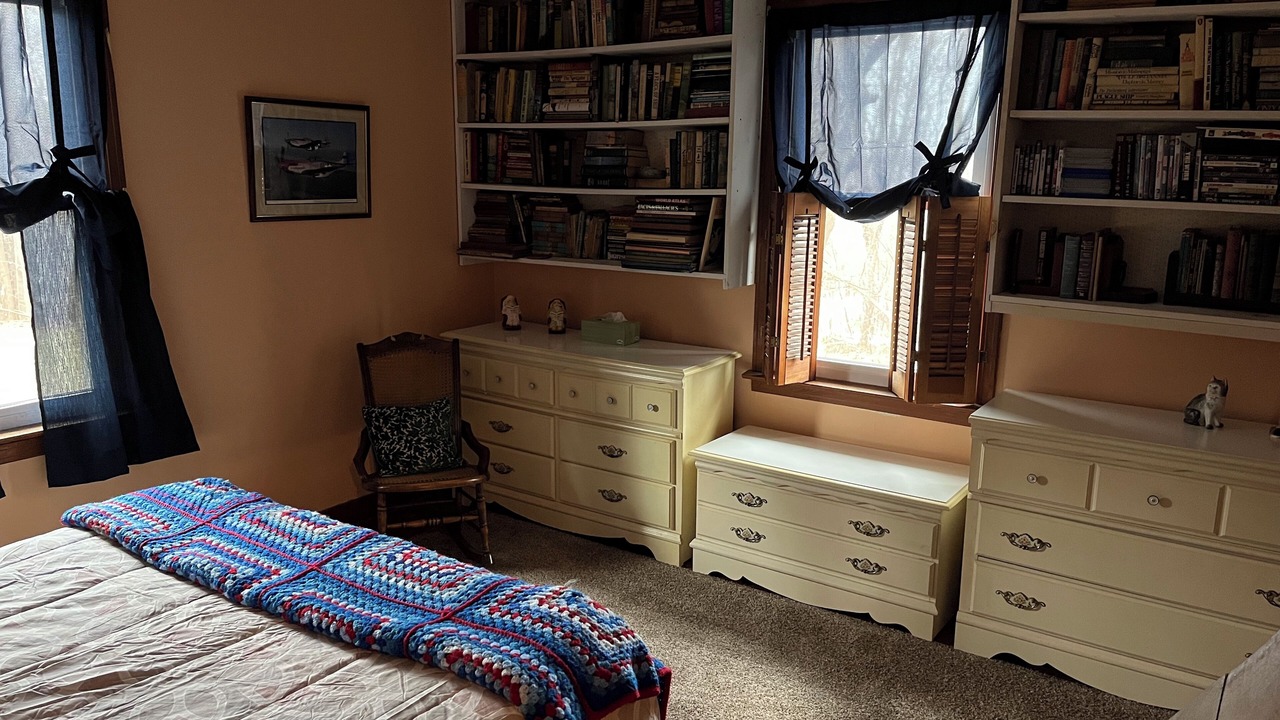 Photo of Bedroom in Town of Scriba