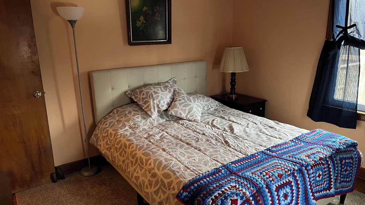 Photo of Bedroom in Town of Scriba