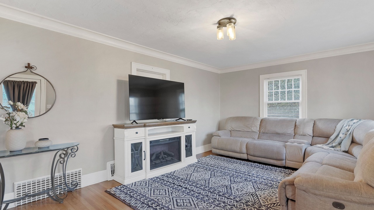 Photo of Livingroom in Northeast Neighbors