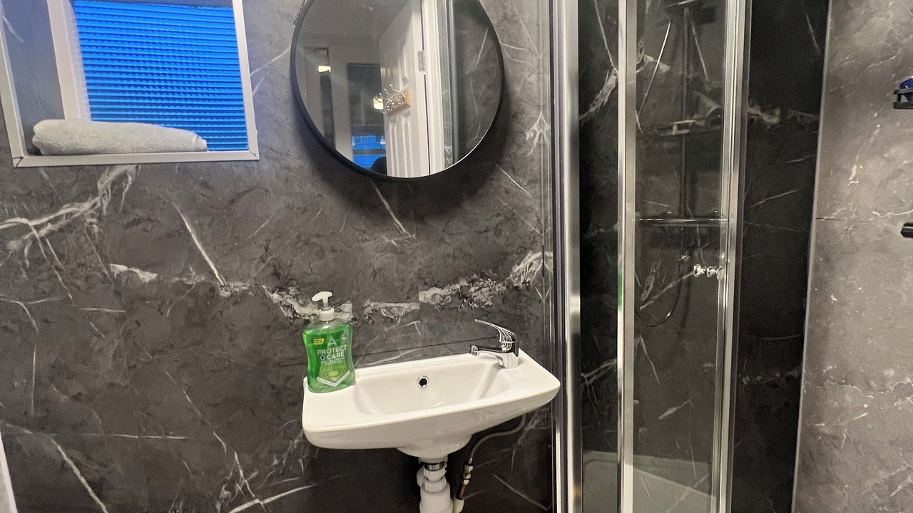 Photo of Bathroom in Kidlington