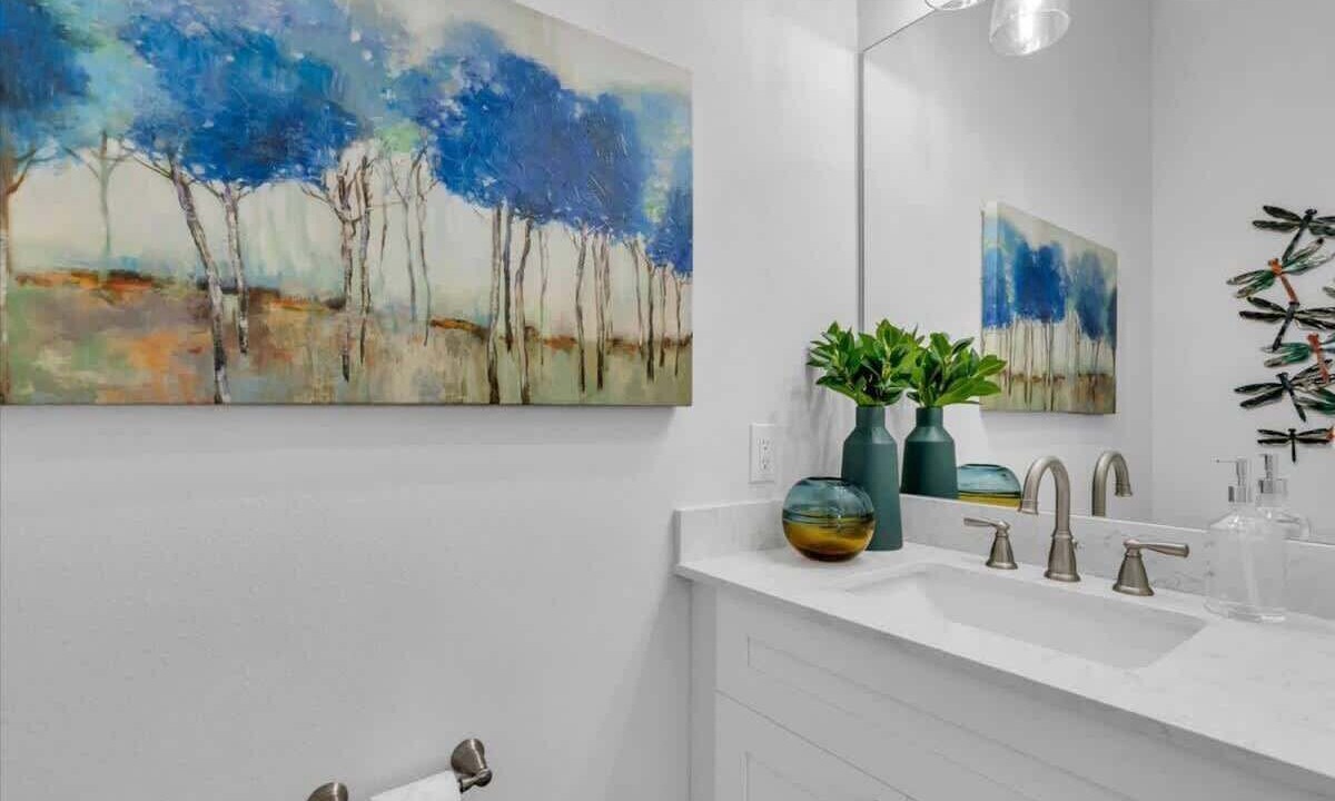 Photo of Bathroom in Arlington Park