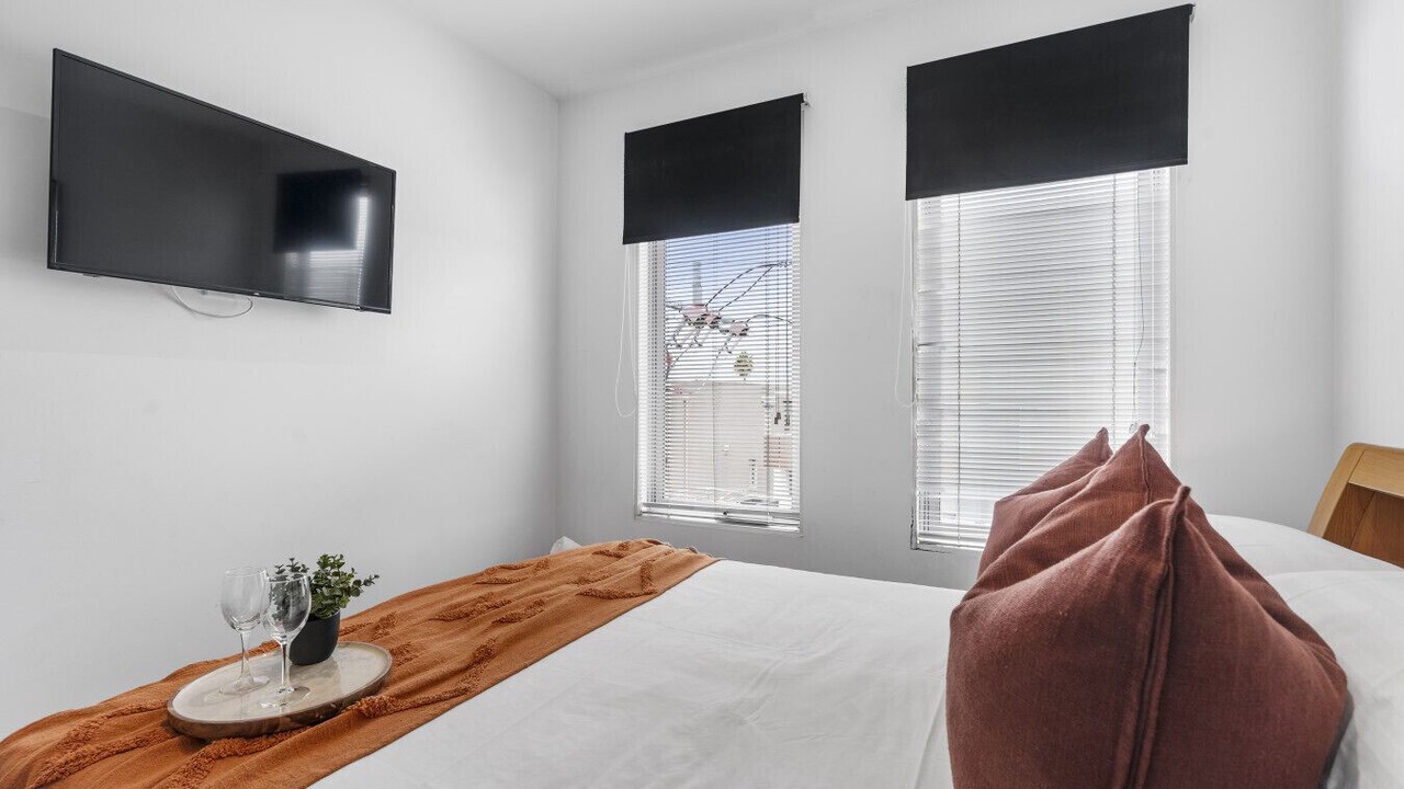 Photo of Bedroom in Caulfield North