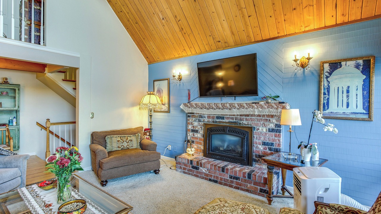 Photo of Livingroom in Covington