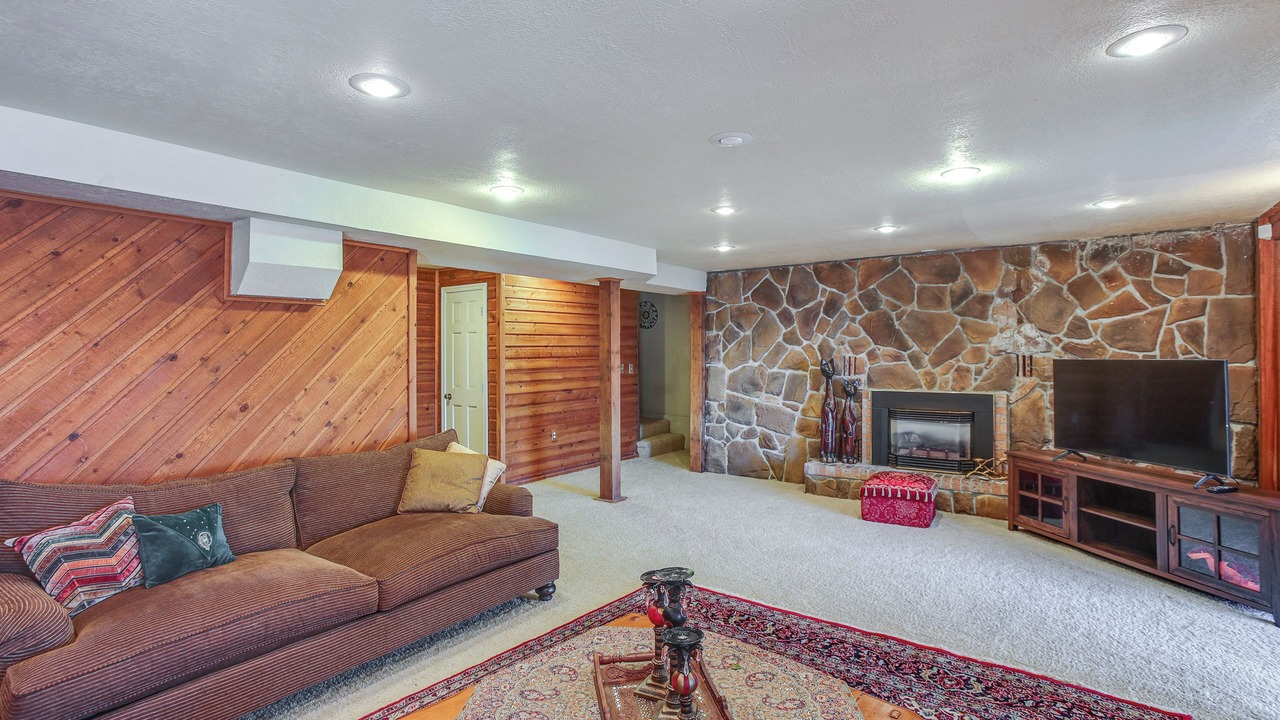 Photo of Livingroom in Covington