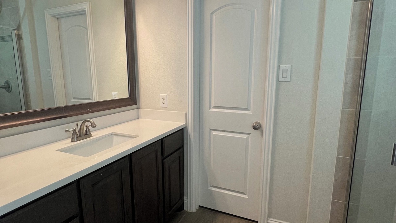 Photo of Bathroom in Justin