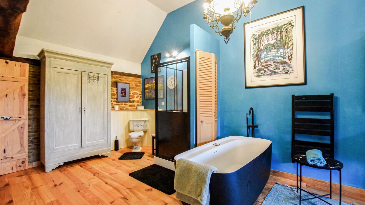 Photo of Bathroom in Les Loges-Marchis