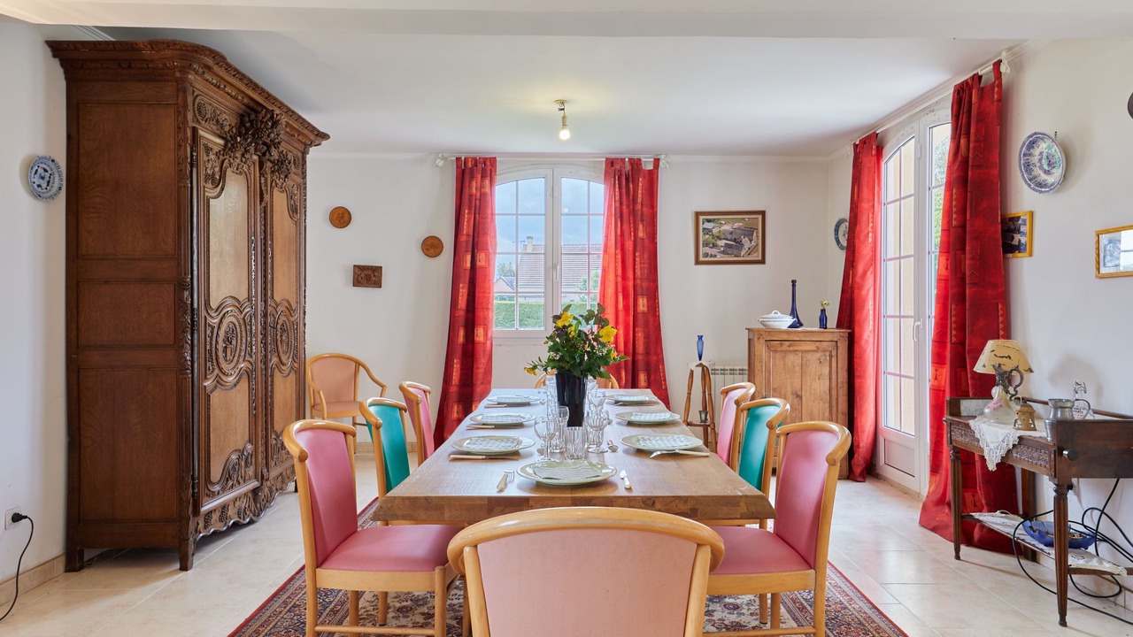 Photo of Bedroom in Fontenay-le-Pesnel