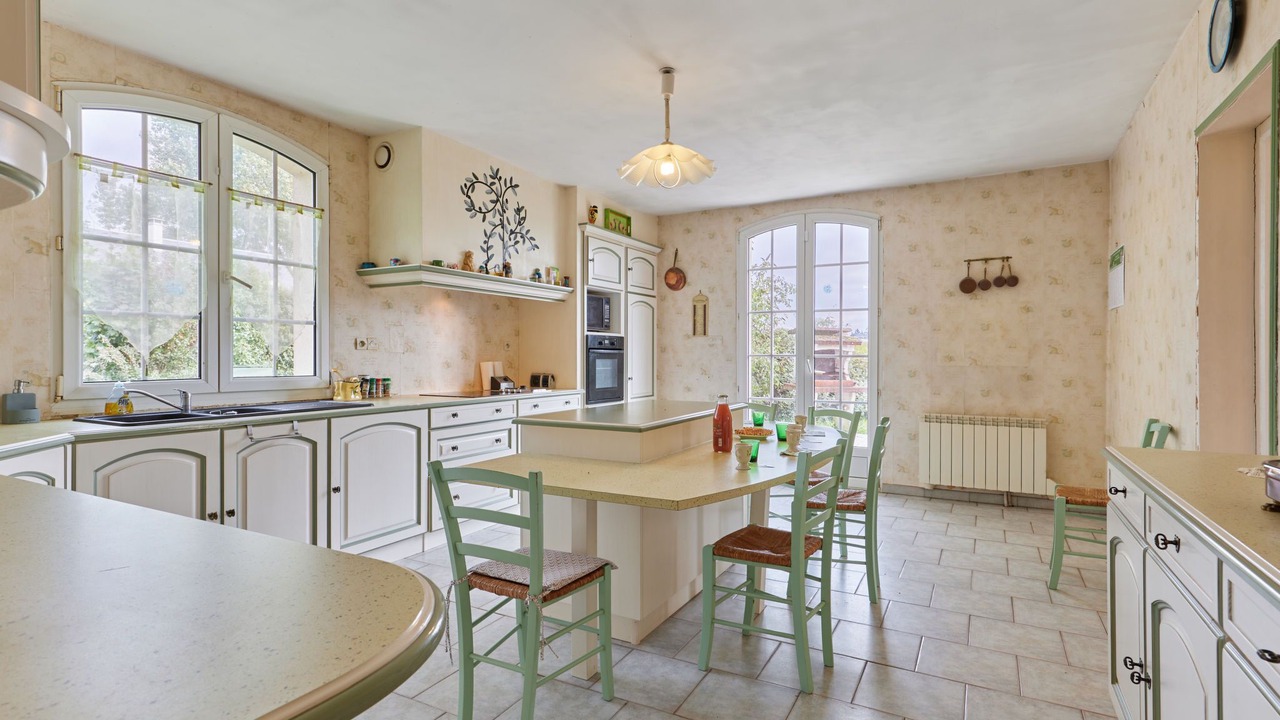 Photo of Bedroom in Fontenay-le-Pesnel