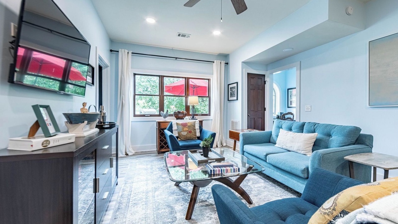 Photo of Livingroom in Eatonton
