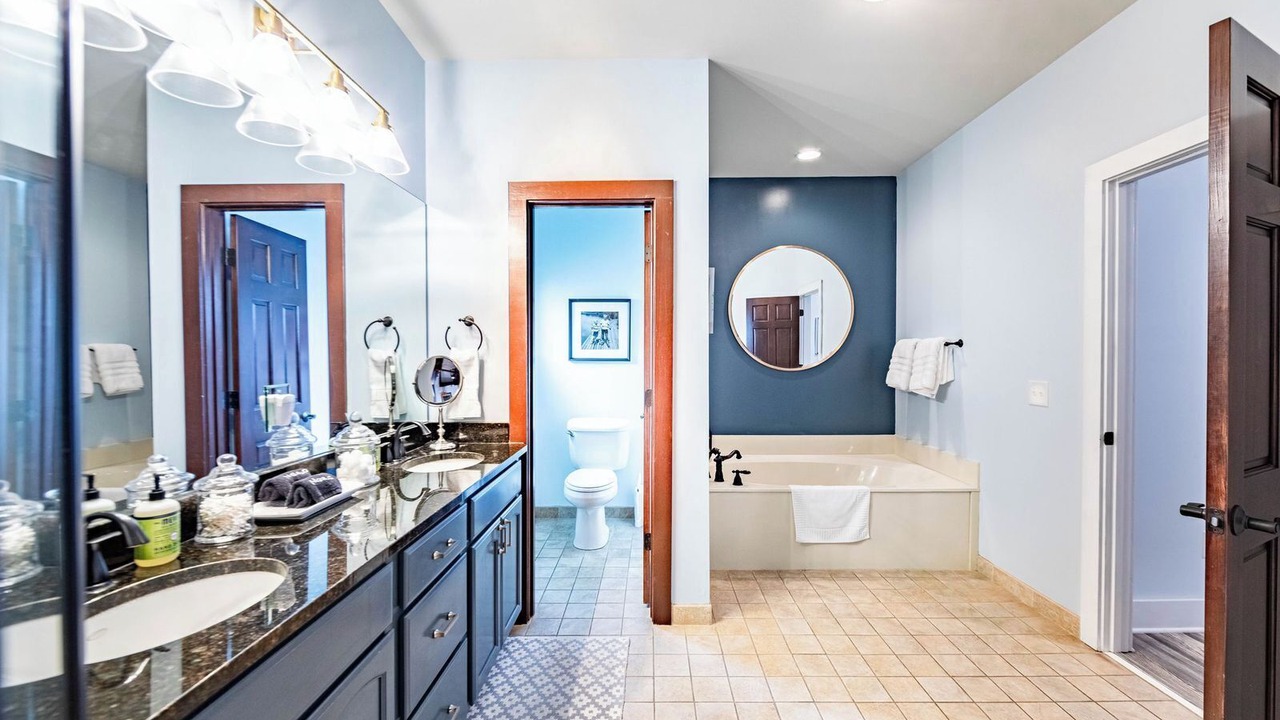 Photo of Bathroom in Eatonton