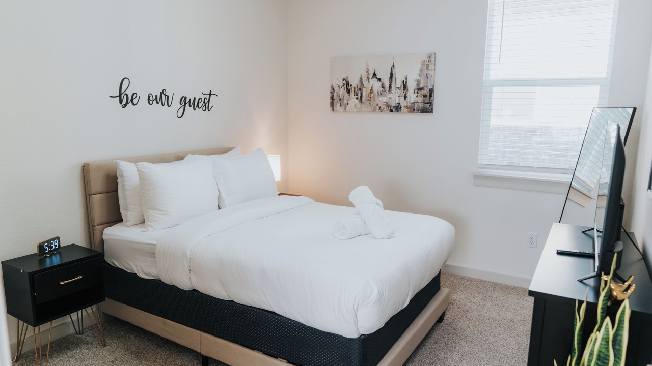 Photo of Bedroom in McNeil