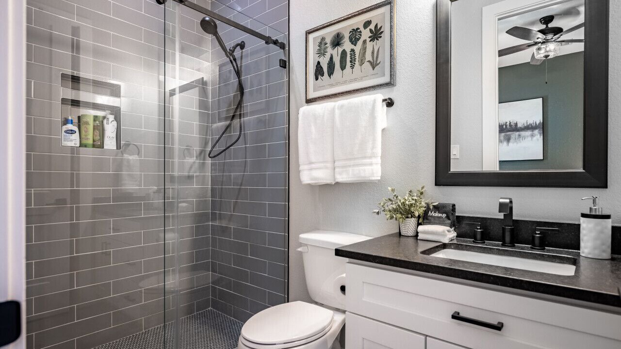 Photo of Bathroom in College Hills Estates