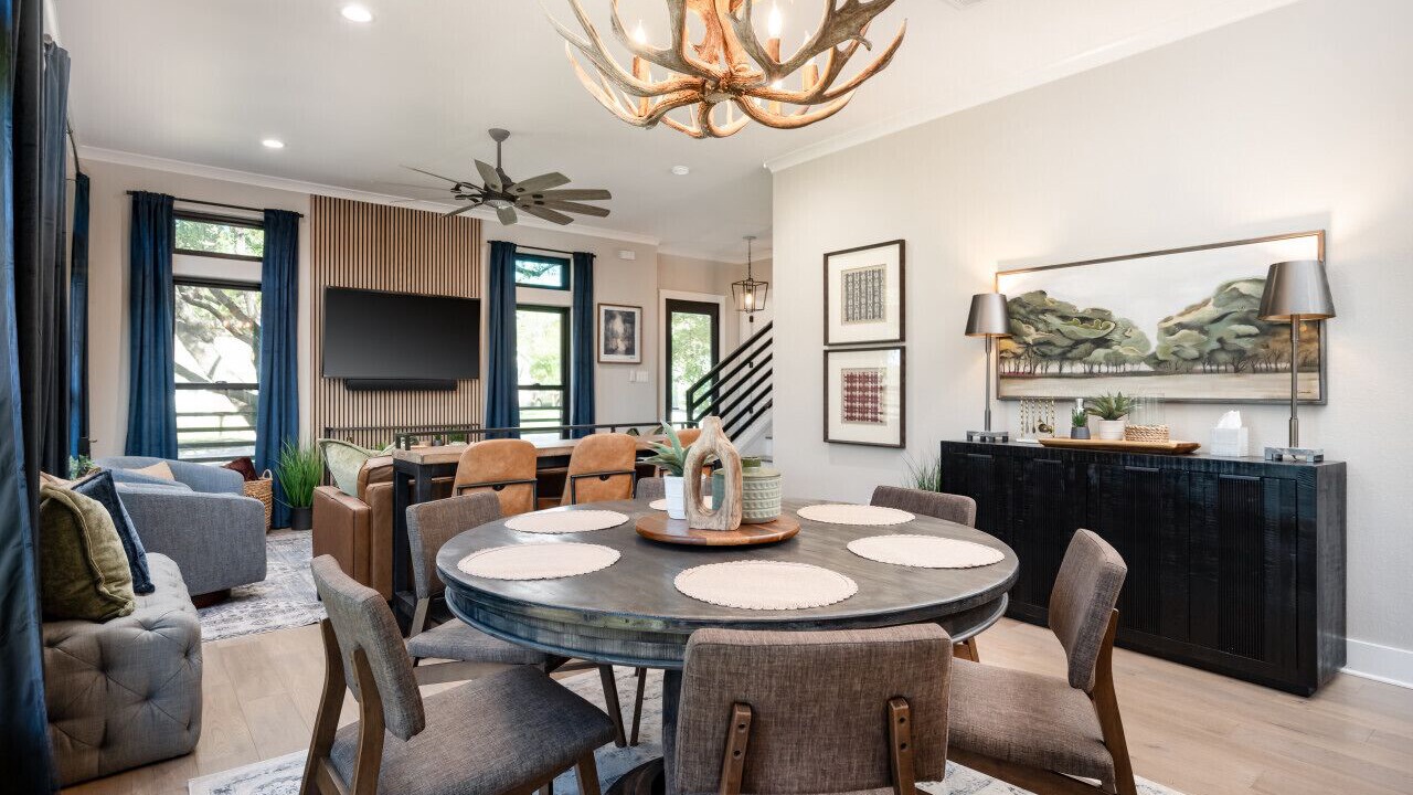 Photo of Bedroom in College Hills Estates
