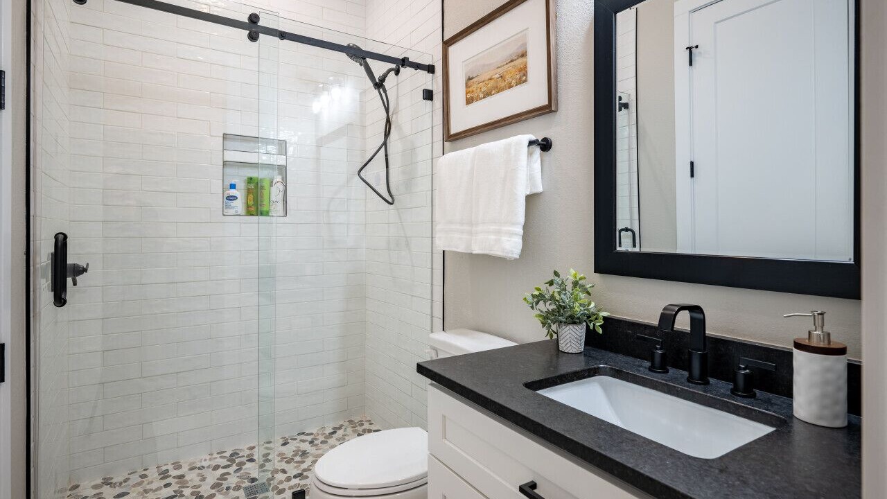 Photo of Bathroom in College Hills Estates