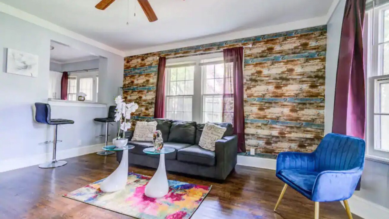 Photo of Livingroom in College Heights