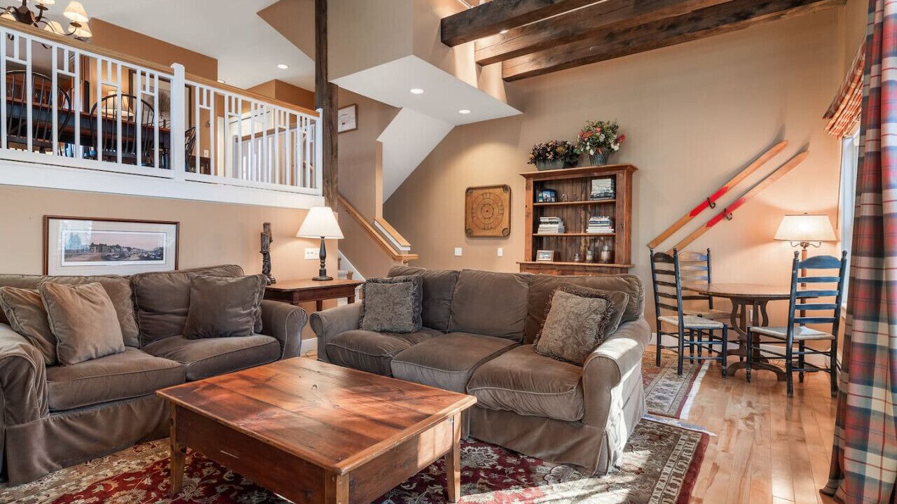 Photo of Livingroom in Stratton Mountain