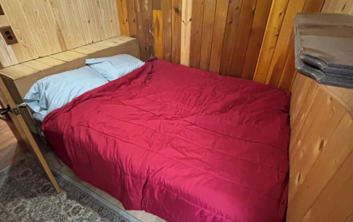 Photo of Bedroom in Prudenville