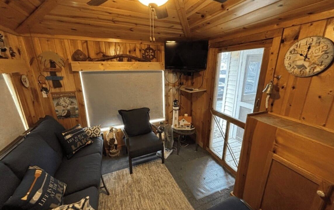 Photo of Livingroom in Prudenville
