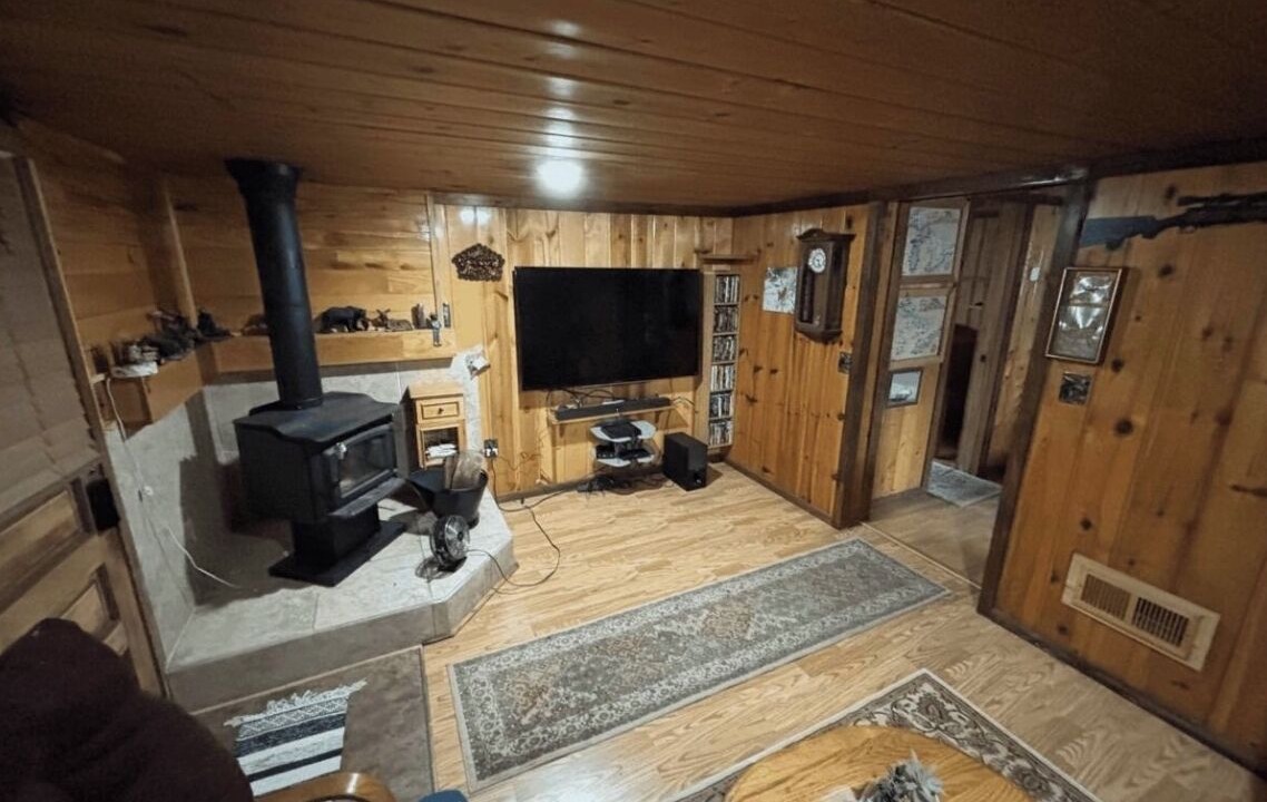 Photo of Livingroom in Prudenville