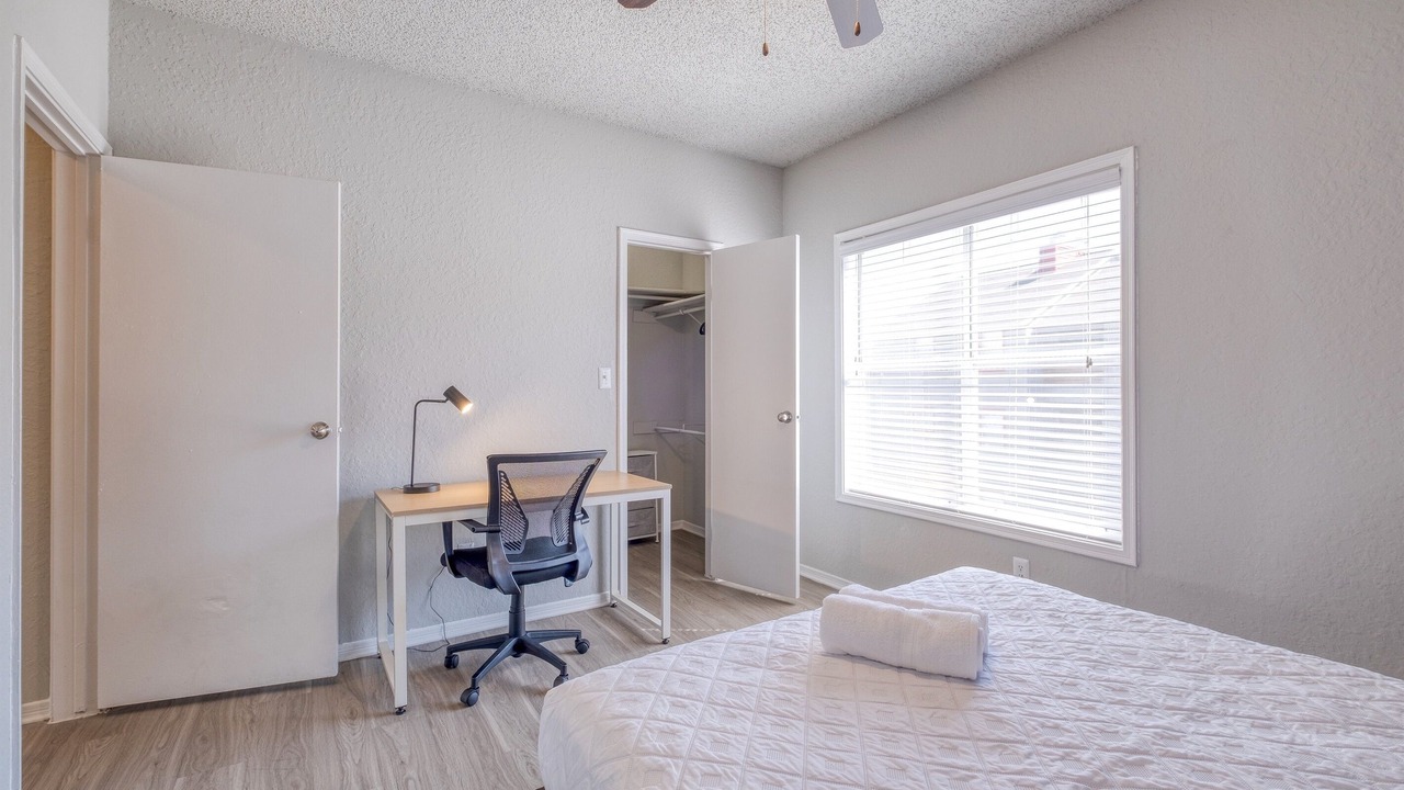 Photo of Bedroom in Milwood