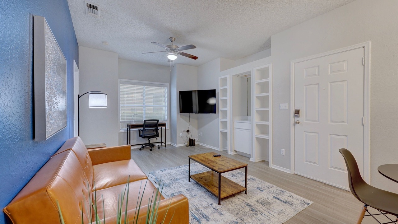 Photo of Livingroom in Milwood